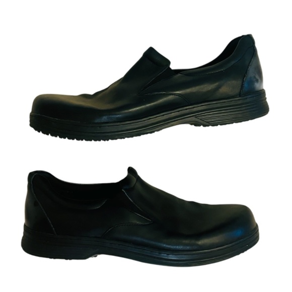 La Forst Cater II Kitchen Grade Oil and slip Resistant (From Fanshawe culinary) - Picture 4 of 9